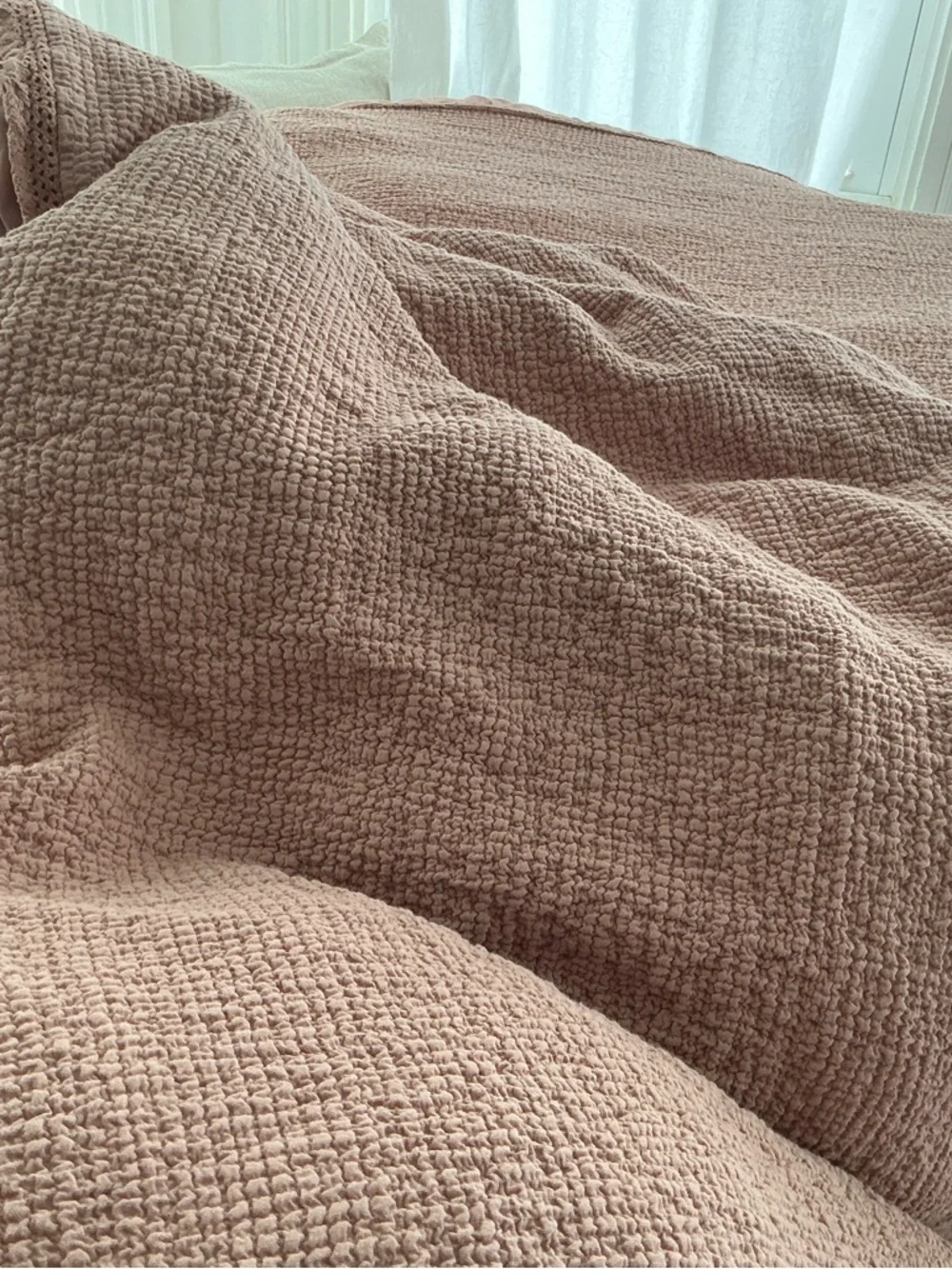 Chunky Cotton Waffle comforter w crochet trim